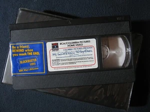 Monty Python and the Holy Grail [VHS Tape] John Cleese Terry Gilliam - Picture 1 of 1