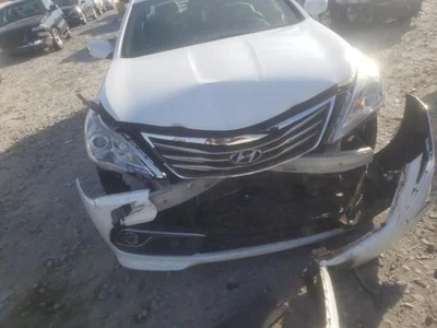 Base antiniebla de luz de estacionamiento/esquina del conductor compatible con 15-17 AZERA 3559870 Foto 1 de 4