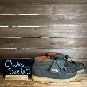 New Womens Clarks Wallabees Olive Green Quilted Ankle Chukka Boots Size 6.5 M - Picture 1 of 6