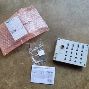 FESTO Input Module CTSL-D-16E-M8-3 No. 1387363 - Picture 1 of 7