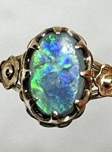 9ct Yellow Gold Opal Ring - Picture 1 of 8
