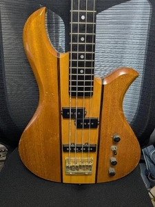 B.C.Rich Eagle / E-Bassgitarre mit Gigbag Made in USA - Bild 1 von 9
