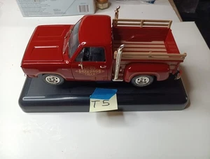 Ertl American Muscle 1978 Dodge Lil Red Truck 1:18 Scale Diecast NIB With Stand - Picture 1 of 19