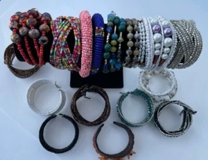 Bracelet Lot of 17 Beaded Boho Costume Jewelry Micro Seed Bead Cuff Bohemian - Picture 1 of 12