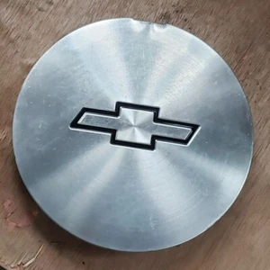 1 Used Oem 91-99 Chevrolet Chevy Cavalier Machined Wheel Center Hub Cap 9592426 - Picture 1 of 3