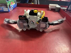 Standard Motor CBS-1363 Dimmer Switch For Kia - Picture 1 of 4