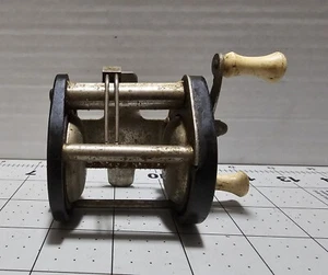 Vintage "Ocean City" Nr. 81 Level Wind Casting Angelrolle Kopie? Made in Japan - Bild 1 von 6