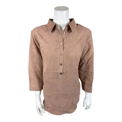 Camisa Joan Rivers Mangas 3/4 Imitación Gamuza con Detalle Botón Trasero Arena Talla 14 Foto 1 de 2