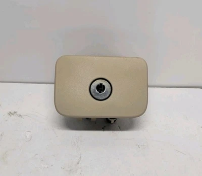 2003-2007 CADILLAC STS GLOVE BOX GLOVEBOX PULL LATCH LOCK HANDLE Beige Tan OEM - image 1 of 4