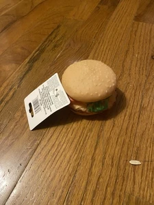 Greenbrier Kennel Club Squeaky Hamburger Hundespielzeug - Bild 1 von 4