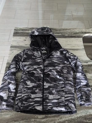 Chaqueta Quicksilver Camuflada Estampado Misión Juvenil Talla 16 Xl Dryflight Technology 10k Foto 1 de 4