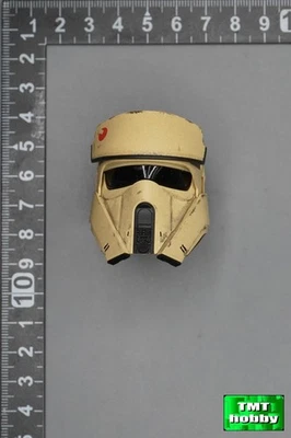 1:6 Scale Hot Toys MMS592 Star Wars Squad Leader - Helmted Head - Image 1 of 4