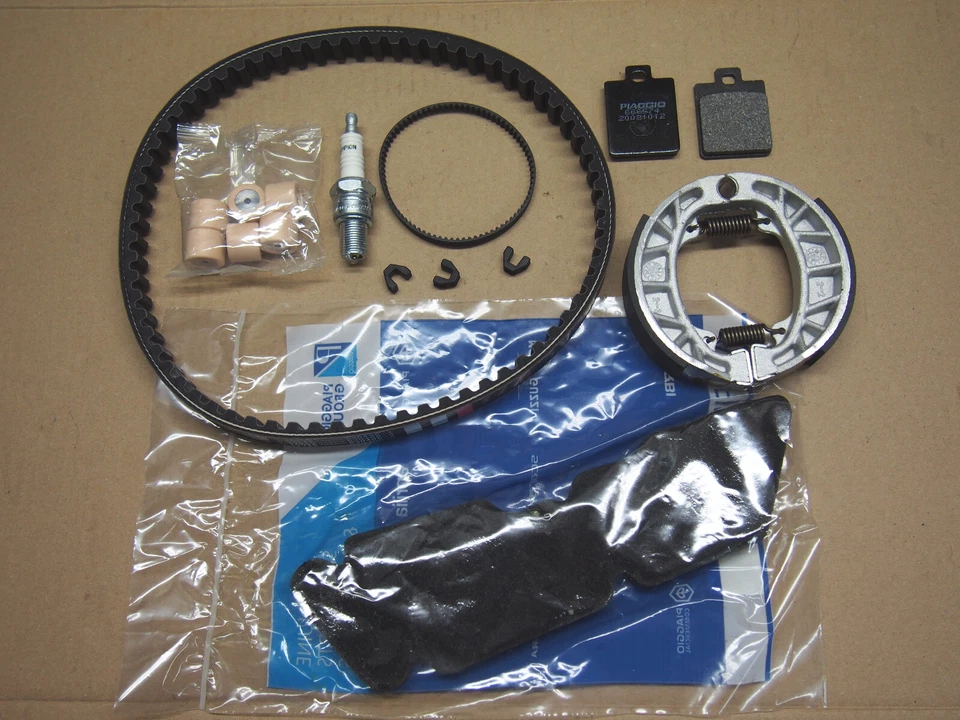 Wartungskit für Vespa LX50 2T , Zip  , Filter , Riemen, Kerze , Bremsbeläge - Bild 1 von 1