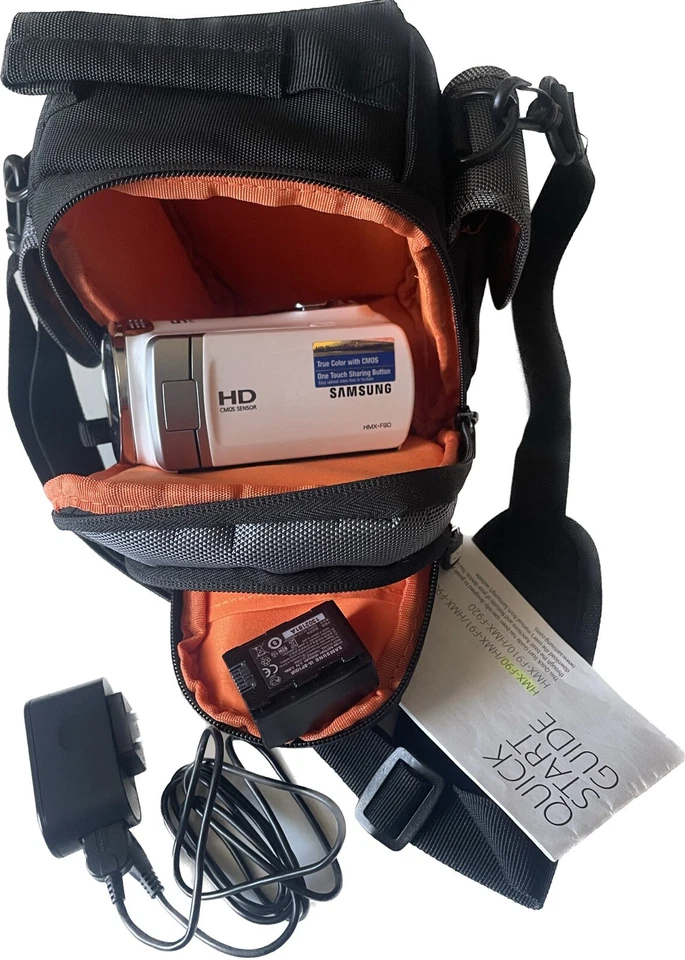 Samsung HMXF90 Camcorder with accessories and carrying case - Image 1 of 1