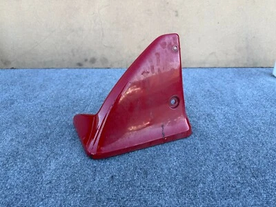 CONJUNTO GUARDABARROS TRASERO IZQUIERDO NISSAN 370Z 2009-2021 OEM (ROJO) Foto 1 de 4