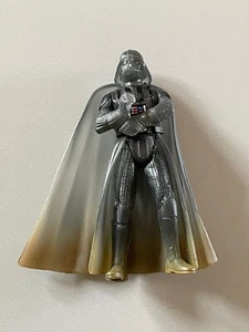 Modellino Hasbro LFL Darth Vader 1999 con mantello traslucido e spada laser - Foto 1 di 3