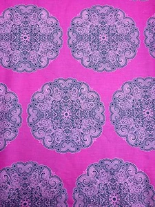 Hoja de tela floral rosa 100% algodón 94" 240 cm - Imagen 1 de 6
