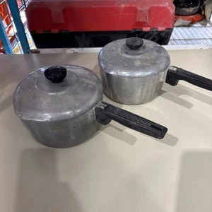 Menge 2 Vintage Wagner Ware (Sidney O) Magnalit 3 Quart Soßenpfanne 4683P - Bild 1 von 8