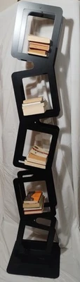 LIBRERIA STAIRS - Libreria di matallo autoportante in colore nero opaco. - Immagine 1 di 4