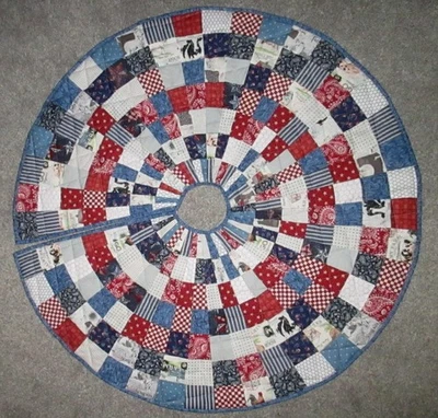 Christmas Tree Skirt 47" Quilted Patchwork Cows Chickens Dairy Farm Country - Image 1 of 4