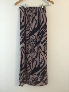 Animal print lined skirt size 6-8 Black and Tan - Picture 1 of 5