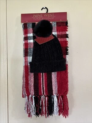 NINE WEST Conjunto de gorro y bufanda de piel sintética para mujer NUEVO con etiquetas rojo/negro/blanco Foto 1 de 4