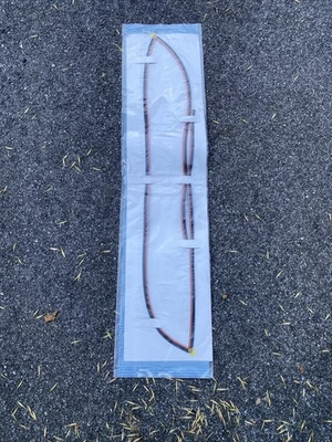 Moldura de parabrisas inferior GGG 3741 - 3/4′′ - Se adapta a Subaru Forester 2014-2018 Foto 1 de 3