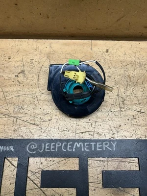 97-02 吉普牧马人 TJ 切诺基 XJ 原始设备制造商时钟弹簧带巡航控制 56009071 — 第 1/4 张图片