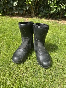 J&S Waterproof men Touring/cruiser Motorcycle Boots Leather Black Zip UK 10 EU44 - Picture 1 of 8