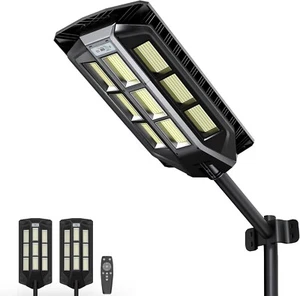 LAMPTEC - 10,000W Solar Street Light - Picture 1 of 8