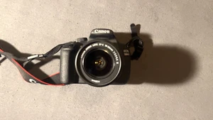 canon camera Eos 1200d - Afbeelding 1 van 12