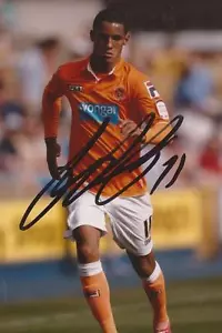 BLACKPOOL: THOMAS INCE SIGNED 6x4 ACTION PHOTO + COA - Bild 1 von 1