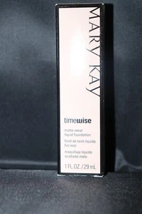 Combo de base líquida Mary Kay MATTE WEAR a grasa - bronce, beige, marfil - Imagen 1 de 5