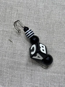 SPILLONE SPILLA SICUREZZA DECORAZIONE PERLE CHIUSURA PER MAGLIE SCIALLI SCIARPE - Bild 1 von 1