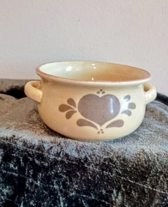 NCE 1986 Double Handle Soup Bowl Crock Bowl Brown Heart Design Stoneware - Picture 1 of 5