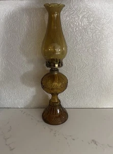 Vintage Bernstein Pressglas 17,25" Öllampenfuß Kugel Fächer Blattmuster - Bild 1 von 1