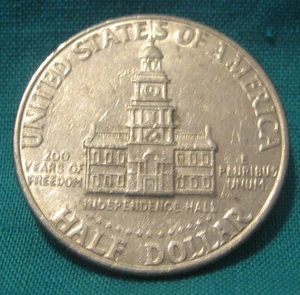 1976-P Bicentennial Kennedy Half Dollar-Circulated-#87 - Picture 1 of 2