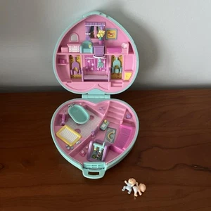 Vtg Polly Pocket Bluebird Babysit Collection Babytime Fun Blue Heart Compact - Picture 1 of 10