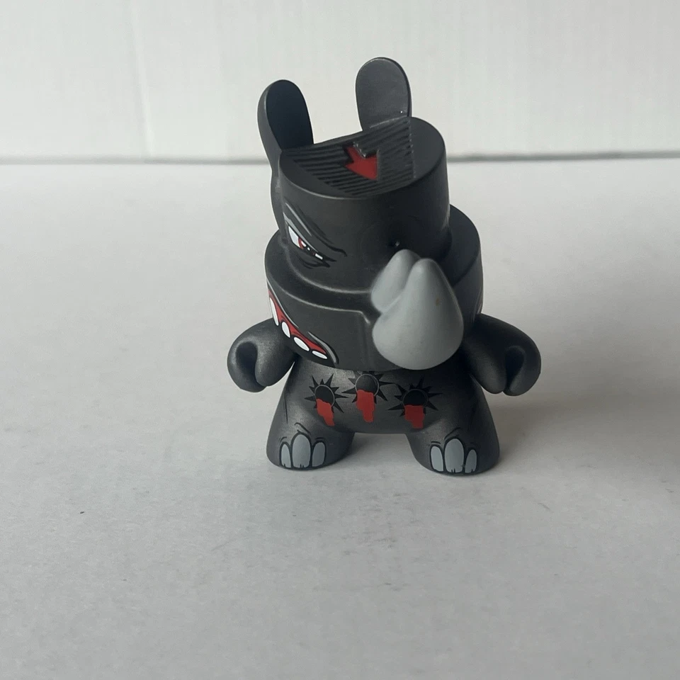 Kidrobot Fatcap Serie 3 D. Ross Escriba Rinoceronte Gris 2.5" Graffiti Arte Juguete Gorra Grasa Foto 1 de 4