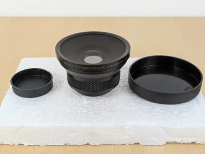 Raynox Pro Semi Fish-Eye Conversion Lens 0.3X Filter 37mm/60mm Near Mint Conditi - Image 1 of 4