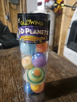 Grandes Exploraciones, Planetas 3D Brillan en la Oscuridad en un Tubo, Edades 5 en adelante Foto 1 de 2