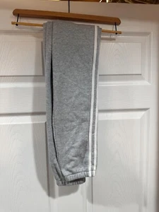 NWOT Adidas Sweat Pants Jogger Girls Medium 10/12 Cotton stripe detail pockets - Picture 1 of 7