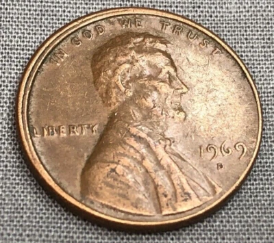 1969d Error Lincoln Mint Cent Memorial Off Center Penny Struck Copper  Coin 1c - Image 1 of 4