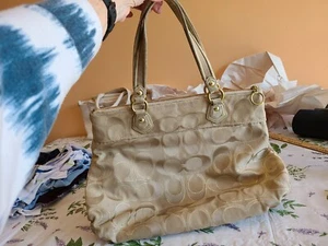 BOLSO DE MANO COACH Beige/Plateado Amapola XLG Cartera - Imagen 1 de 23