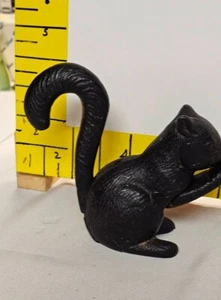 Vintage Cast Iron Squirrel Nutcracker - Picture 1 of 3