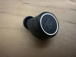 B&O Bang Olufsen Beoplay E8 Gen 1 Auriculares Bluetooth Carbón Arena - Solo Izquierdo - Imagen 1 de 4
