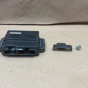 Kawasaki 750 Vulcan 1994 - caja de relé de fusibles - Imagen 1 de 4