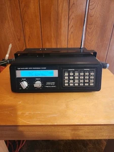 Vintage Realistic Pro-2021 200-kanałowy skaner VHF/UHF (Prestine) - Zdjęcie 1 z 14