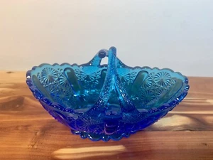 Fenton Blue Daisy & Button Glass Basket-EUC - Picture 1 of 8