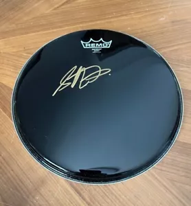 * STEVE FERRONE * signiert 12 Zoll REMO Trommelkopf * TOM PETTY AND THE HEARTBREAKERS * 2 - Bild 1 von 2